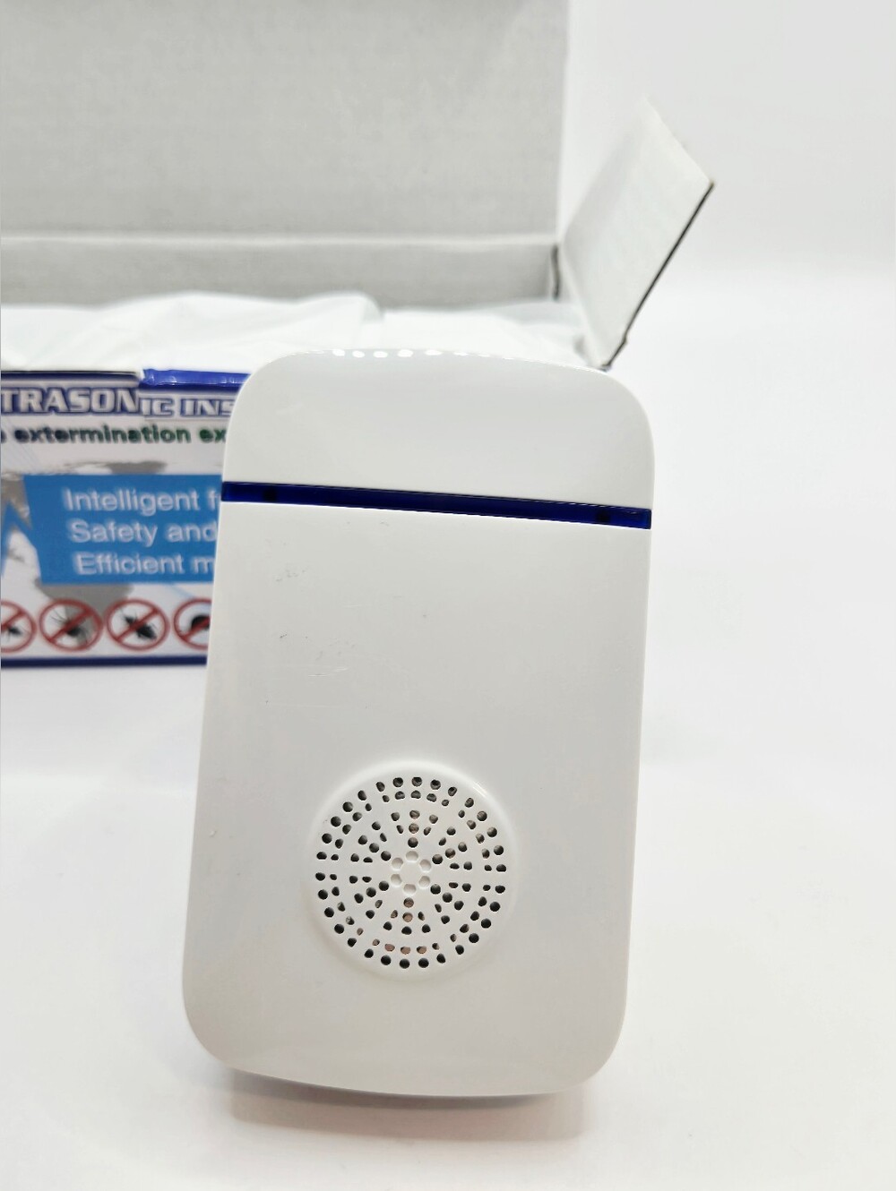 2 Pack Ultrasonic Pest Repeller Plug In Indoor Insect & Rodent Control White - Picture 6 of 7